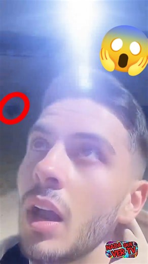 Me abdujo un alien… pero solo quería una selfie 👽🤳😂 #shorts #viral #humor #shortvideo #funny