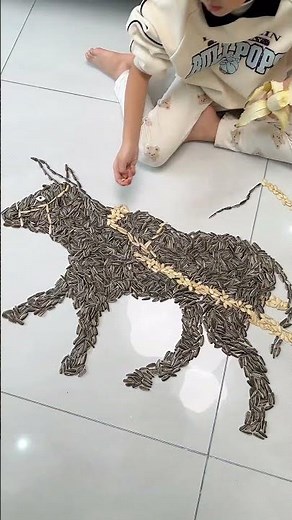 My daughter uses dried fruits to make an old ox pull a cart #funny #cute #comedy