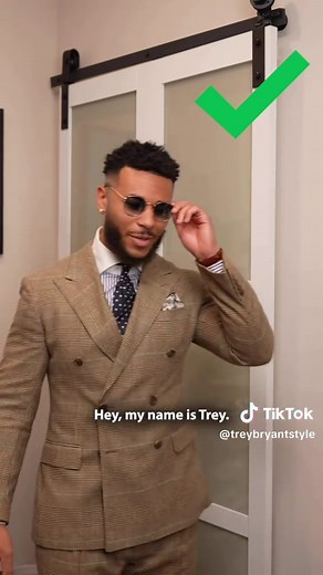 How to introduce yourself like a gentleman