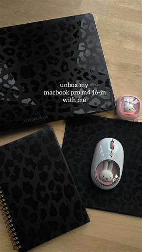 Mandee Bence on Instagram: "I finally upgraded my travel battlestation ✨️ i have been running the brand on a 2015 macbook for the last 10 years 😭 unbox my new macbook pro with me!"