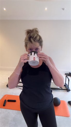 Quick Pilates home Reformer session to get my day started….busy one today! Maggie popped in as always to check I’m ok! Have a good Friday everyone….the weekend’s nearly here! 🎉 @aeropilates 4 cord reformer bought from @qvcuk Routine taught by @siobhanklloyd #pilates #friday | Ruth Langsford