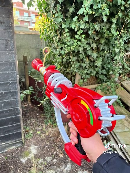 Cómo hice mi RayGun IRL: Un proyecto DIY