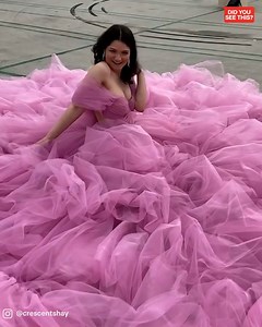 4.4M views · 7.8K reactions | This homemade 12-foot-wide dress is dreamy! Special thanks to: https://www.facebook.com/crescentshaycos/ | BuzzFeed News | Facebook