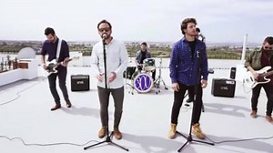 Así suena el himno pop de los profesores de La Salle Paterna