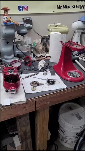 PSA for KitchenAid Owners, Watch Out for Scamazon. If you're looking for parts, be careful of cheap knockoffs. #KitchenAid #MrMixer #Mixer #Kitchen #baking #cooking #tilthead #bowlraise #kitchenislife #mixer #KitchenAidMixer #repair #DIY If you need any parts/upgrades/repairs on your mixer or are looking to pick one up, make sure to check out our site! ------------------------------------------------------ Mr. Mixer store: https://buff.ly/3xzUjlT YouTube: https://buff.ly/44jDk3A Facebook: https: