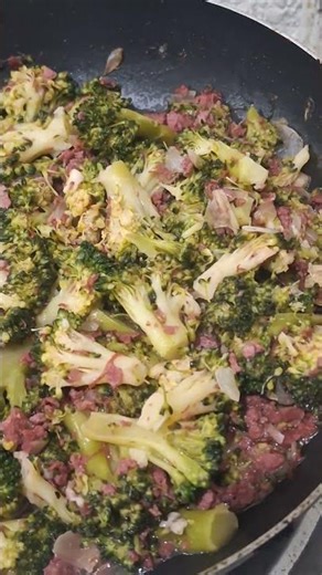 Broccoli with Corned Beef – Easy, Healthy & Budget-Friendly Ulam! 🥦#BroccoliWithCornedBeef
