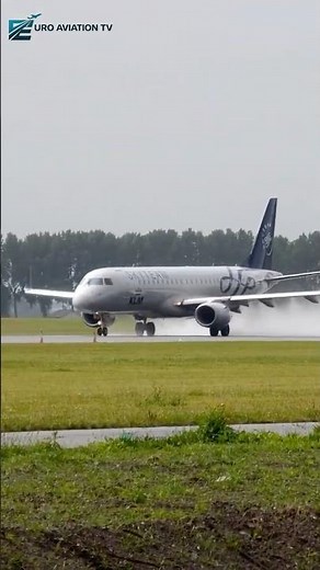 SKYTEAM Livery KLM Embraer E190 takeoff at Amsterdam Schiphol airport #ytshorts