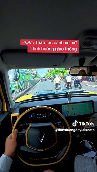Xử lý tình huống giao thông nội ô đông xe máy - hướng dẫn canh xe và thao tác an toàn