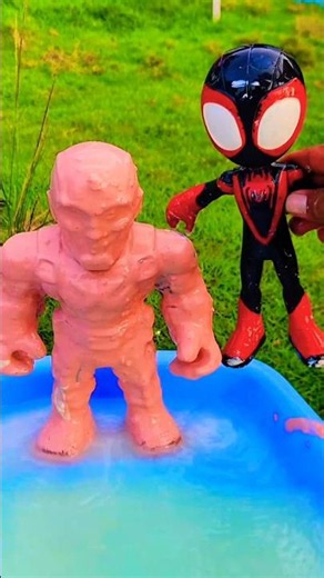 spider-man vs hulk vs spiderman vs человек-паук vs homem-aranha vs spider man vs Captain America