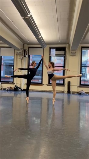 ABT Studio Company in Las Vegas, NV: Tuesday, March 11 ✨ Get your tickets now to see the next generation of ballet dancers perform new works and classical favorites at University of Nevada Las Vegas’ Artemus W. Ham Concert Hall! The program will include original works by Houston Thomas and Yannick Lebrun; George Balanchine’s TARANTELLA; Jerome Robbins' INTERPLAY; the Rose Adagio from THE SLEEPING BEAUTY; and the iconic Black Swan pas de deux from Kevin McKenzie’s SWAN LAKE. | American Ballet The