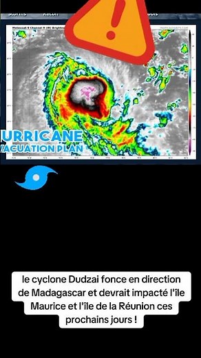le cyclone #Dudzai menace la Réunion et l'île Maurice 🌀