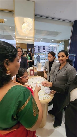 Gold key gift in jwellery shop