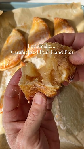 These Caramelised Pear Hand Pies are irresistible 🍐 An easy recipe to make for snacks or desserts! @myfruitologist Makes 12 small pies Ingredients 3 x 30cm sheets puff pastry 7 medium pears – use any variety you like 1/3 cup brown sugar 1 tsp cinnamon Pinch salt 1 ½ tbsp corn flour 1 egg yolk ¼ cup caster sugar Method Use a cutter or lid to cut out 12 x 14cm circles – you should get 4 per sheet. Set these aside in the freezer to make them easier to handle when filling. Melt the butter in a larg