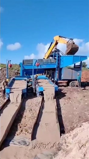 Gold ore beneficiation processes include crushing and screening, grinding, and tailings treatment