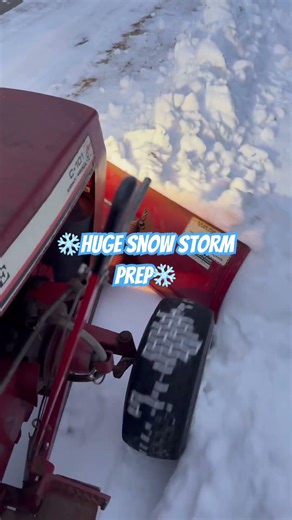 #wheelhorse #snow #blizzard #plowing #snowplowing #storm #wheelhorse #tractor