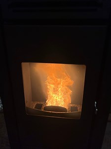 Pellet kályha - Modern fűtés, maximális kényelem! ✅Gazdaságos és energiatakarékos! ✅Környezetbarát fűtési megoldás! ✅Egyszerű használat, automatikus szabályozás! Élvezd a meleget kevesebb költséggel! Válassz minőségi pellet kályhát, és fűts hatékonyan! Pellet kályháink: https://www.szolgardenkft.hu/Pellet-kalyhak Látogass el üzletünkbe! 5000 Szolnok, Rákóczi út 3. Tel.: 36 30 141 4914 Weboldal: www.szolgardenkft.hu Email: info@szolgardenkft.hu #fyp #pelletkályha #pellet #pelletkandalló | Szol-Ga