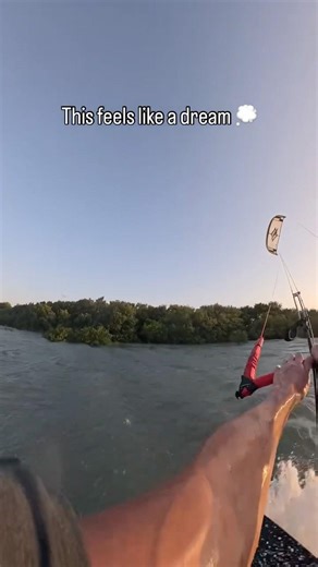 Crazy Kitesurfer Jumps Over An ISLAND 😱🤯