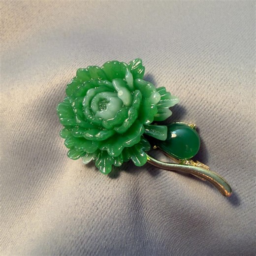Flower Brooch Green Carved Bloom Cabochon Leaf 2.25" - Etsy