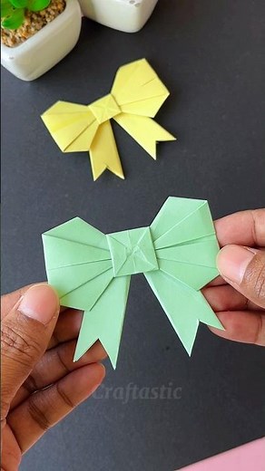 How to Make a Paper Bow🎀 #shorts #bow #papercrafts #diy #craftastic #origami #youtubeshorts