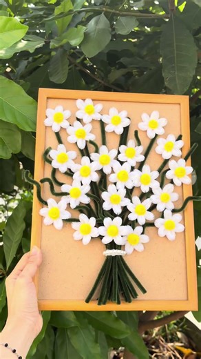Cute Handmade Velvet Wire Daisy Frame 🌼 | Easy DIY Flower Wall Decor