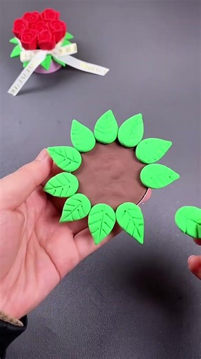 Super easy clay rose tutorial, have you learned it yet? #OldIronKnowledgeEncyclopedia #OldIronCraft