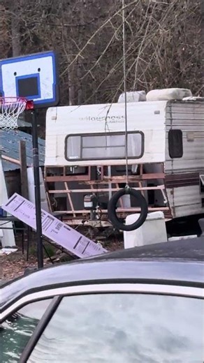 replacing metal siding on old travel trailer with aluminum sheet #steelmetal #metalmatters