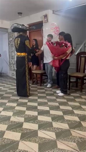 Videos de ..... (@........jsjdhd) con “sonido original - King Paz”