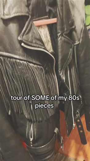 Exploring Vintage 1980s Fashion with Shoulder Pads