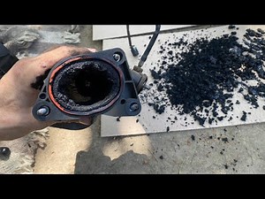 Curățare admisie și răcitor gaze la BMW e90 320d N47 + înlocuire clapete și înlocuit EGR 🙏