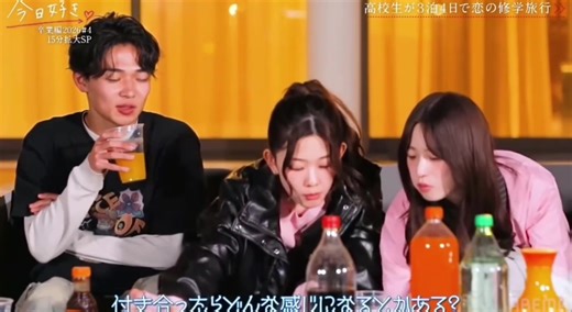 久しぶりの投稿ですいません！🙇‍♀️💦 忙しく中々投稿見れないかもです💦 ゆあちゃん応援してるよ！ @小林ゆあ @𝘮𝘰𝘮𝘰𝘬𝘢 @まい @𝘈𝘯𝘫𝘶 @𝑀𝑖ℎ𝑜. #今日好き #バズりたい #ドバイ編 #小林ゆあ#届け