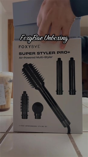 This hair tool just showed up and I'm already obsessed 😮‍💨 #foxybae #unboxing