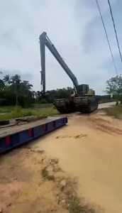 #imjenteraberat Salam Hi All #AMPHIBIOUS Volvo 210blc Untuk #DISEWA Ada Sewa #Harian #Mingguan #Bulanan www.wasap.my/ 60162818987 #Sesapa ada projek nak pakai Amphibious ingin JV ,amat dialukan Call #thariqdinar. #Harga termasuk Operator Diesel Delivery ke site(one way) | I.Mahani Jentera Berat (Heavy Machineries.