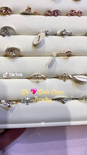 Pixie dust, sparkle, and our favorite characters? Say less ✨💖 We are OBSESSED with Girls Crew Disney jewelry — the cutest way to add a little magic to every outfit. From dreamy details to nostalgic vibes, every piece feels like a happily ever after 🏰✨ Whether you’re a lifelong Disney lover or just here for the sparkle, these pieces are officially part of our everyday rotation 💫 #GirlsCrew #DisneyJewelry #DisneyStyle #DisneyFashion #Jewelry @Girls Crew