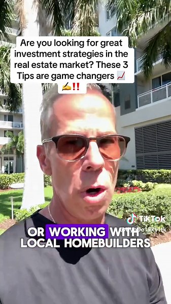 Carefully consider the investment objectives, risks, charges and expenses of The Flagship Fund before investing. This and other information funrise.com/flagship.Read Them carefully before investing.