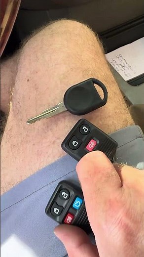 2002 Ford Explorer two new remotes not an instructional video #allockandkeyco #smartpro ￼