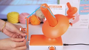 Yarn Winder, Electric Yarn Ball Winder Automatic Yarn Winder for Crocheting Large Capacity Stepless Speed Yarn Spinner for Yarn Cake, Easy to Use Portable Size Gift for Knitters Crocheters, Orange
