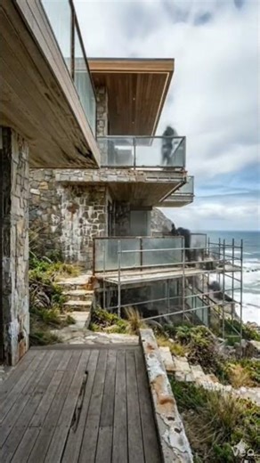 Beach House 🌴 Golden Hour by the Sea | Relaxing Ocean Waves 4K