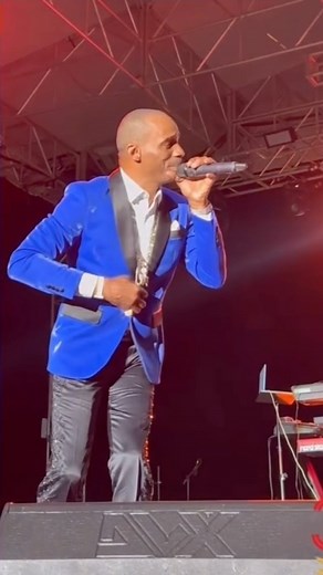 Dubshowcase ❤️ Reggae • Dancehall • SoundClash on Instagram: "Sanchez 👑 Rebel Salute ❤️💛💚 30th Anniversary Sanchez 🔥🇯🇲 Then til now Night ✨ Singers Paradise 🎙️ @iconicsanchez @rebelsalute 30th Anniversary 2024 🗣️ #rebelsalute ❤️💛💚 #dubshowcase #sanchez 🌎 Shoutout 🌍 #90s #90sreggae #90sdancehall #reggaedancehall #dancehall #reggae #dancehallmusic #live #jamaican #reggaeartist #reggaesoundsystem #soundsystem #rastafari #jah #jamaica🇯🇲 #dancehallartist"