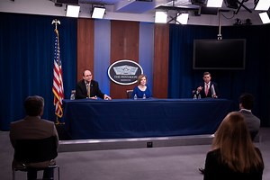 DOD Officials Unveil COVID-Related Personnel, Move Guidance