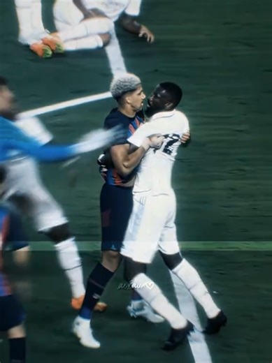 Laur (@.aep.laur) - Monster Highlights: Araujo's Barcelona Performance