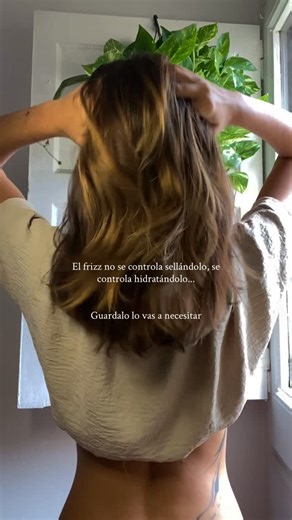 catherine carrasco | No quiero demonizar ninguna marca. Pero cuando hablamos de hidratación, de skin food o hair food, me gusta ser clara y explicar las... | Instagram