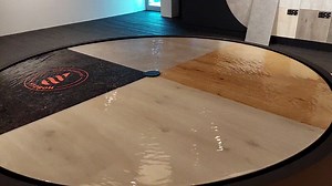 【耐水・耐熱・高耐久】SPCフロアのメリット・デメリットを徹底解説 | Paradorパラドー