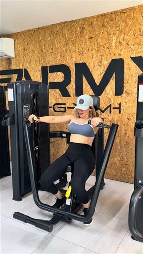 Seated chest press machine