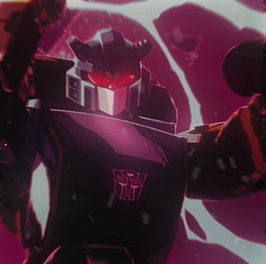 Transformers Goldbug: Shattered Glass Edition