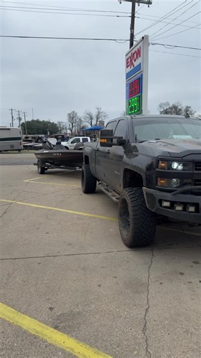 Restoring an Old Stratos Bass Boat