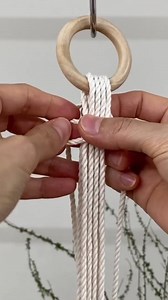 64K views · 648 reactions | Macrame half square knot(spiral knot) #macramemakers #handmadewithlove #MacrameLove | Everything Macrame | Facebook