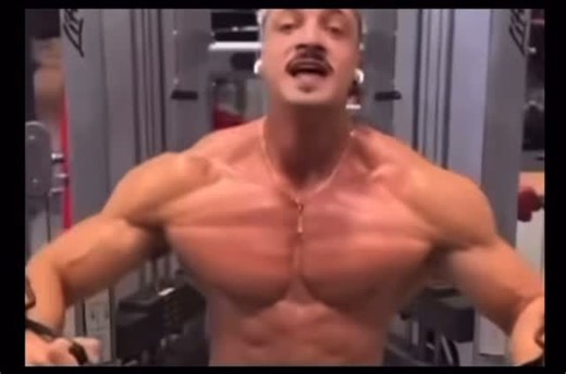 Grindify Nutrition | Gym & Supplement Tips | Motivation on Instagram: "Joesthetics Chest Workout @joesthetics RIP Jo Lindner - AKA Joesthetics #Joesthetics #samsulek #sameulekmeme #samsulekedit #samsulekeffect #CBUM #weightlifting #bodybuilding #bodybuilder #workout #workingout #mrolympia #gym #hardwork #work #motivation #gymmotivation #champion #championmentality #mindset #muscle #weight #weightloss #weightlosstransformation #grindify #train #eat #repeat #explore #reels"
