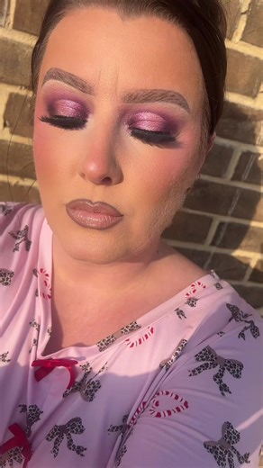 Stunning Makeup Transformation by Amber Noelle