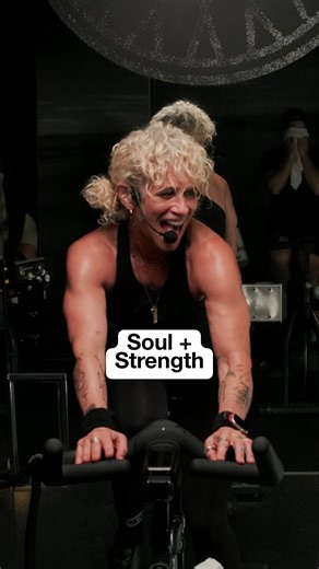SoulCycle_AtHome on Instagram: "Melanie’s “Soul + Strength” class really had us working! This 45-minute class incorporates heavier weights, longer arms sections, and conditioning-focused intervals. Get ready to sweat and ride with her on Demand now."