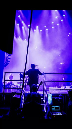 Auf die Bühne, fertig los 😍🎶🎉 Vier Konzerte unserer "Persönlich - Unter freiem Himmel" Tour 2024 sind bereits ausverkauft. Für alle weiteren Konzerte gibt es noch Tickets unter www.eventim.de/pur sowie an allen autorisierten Vorverkaufsstellen🎫 Oooohhh wie wird das schön🥰❤️🙏 📸 Sascha Feuster #pur #purkonzert #purlive #openair #persönlich #unterfreiemhimmel | PUR